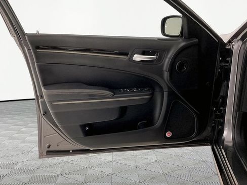 Used 2016 Chrysler 300 S w/ Safetytec Plus Group AWD/4WD image 18