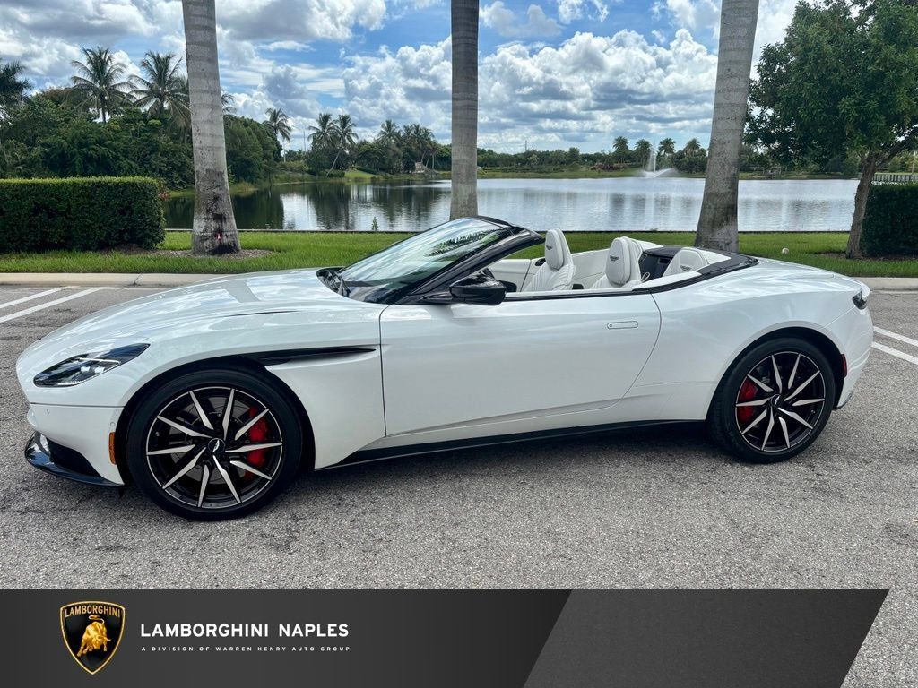 Used 2023 Aston Martin DB11 Volante RWD image 1