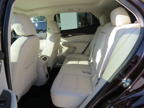 Used 2023 Buick Envision Avenir image 12