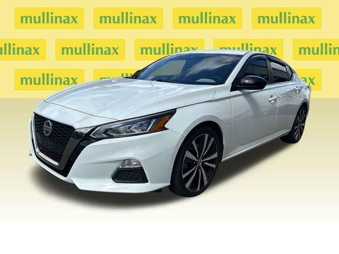 Used 2022 Nissan Altima 2.5 SR FWD image 6
