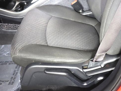 Used 2019 Dodge Journey SE image 24