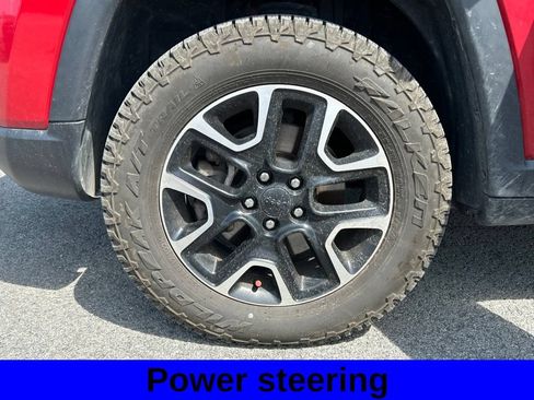 Used 2019 Jeep Compass Trailhawk AWD/4WD image 9