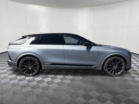 New 2026 Cadillac Lyriq V image 7