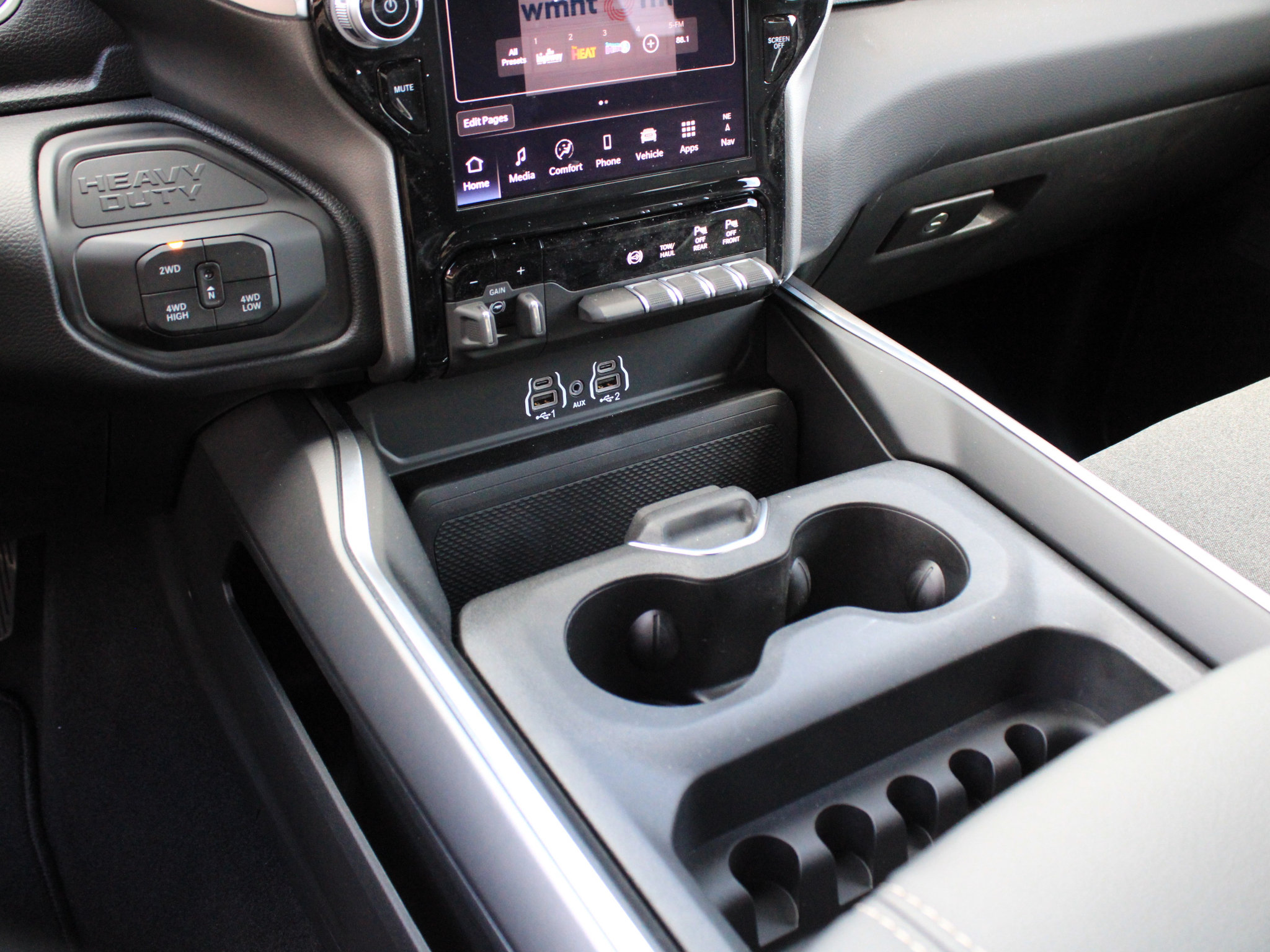 New 2027 RAM 3500 Big Horn AWD/4WD image 22