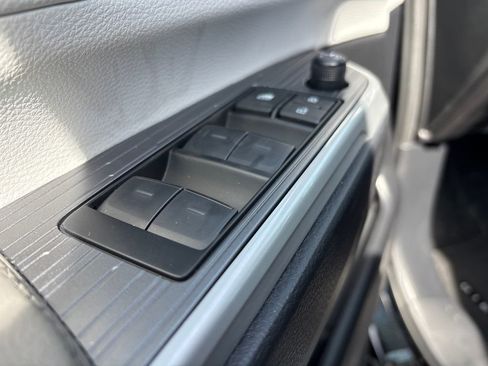 New 2026 Toyota Sienna XLE image 22