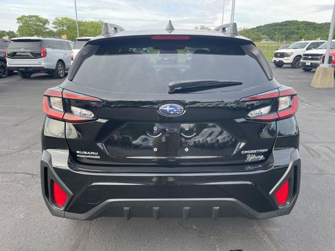 Used 2024 Subaru Crosstrek 2.0i Premium AWD/4WD image 4