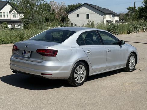 Used 2016 Volkswagen Jetta S FWD image 4