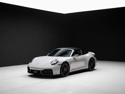 Used 2026 Porsche 911 Targa 4 GTS AWD/4WD image 4