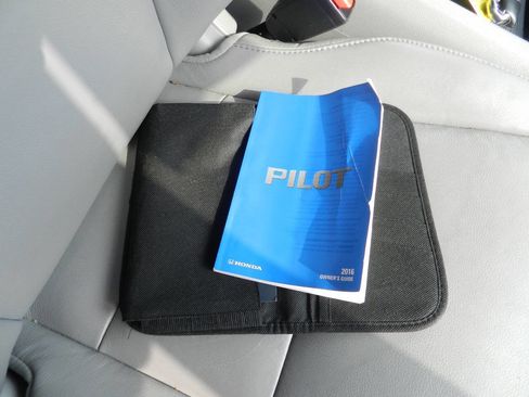 Used 2016 Honda Pilot Touring image 18