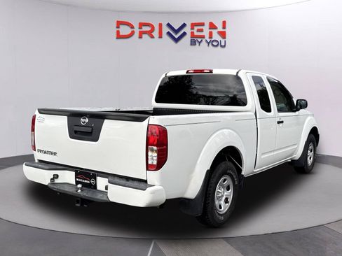Used 2018 Nissan Frontier S RWD image 3