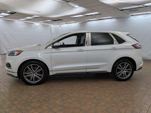 Certified 2019 Ford Edge Titanium w/ Equipment Group 301A image 4