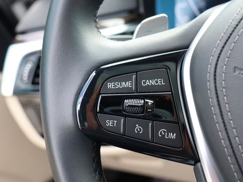 Certified 2023 BMW 530e w/ Convenience Package image 26