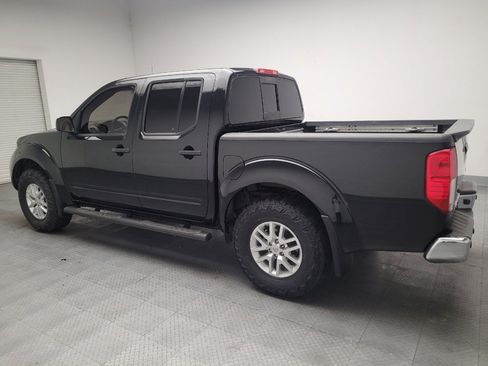 Used 2021 Nissan Frontier SV RWD image 3