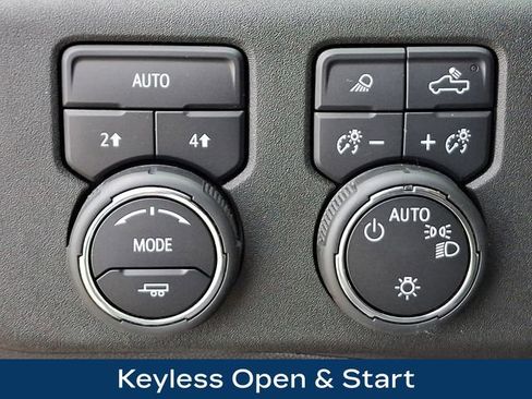 Used 2024 Chevrolet Silverado 1500 LT w/ Safety Package image 27