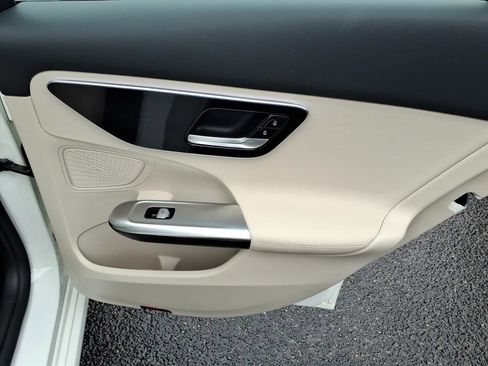 Used 2022 Mercedes-Benz C 300 4MATIC Sedan image 11