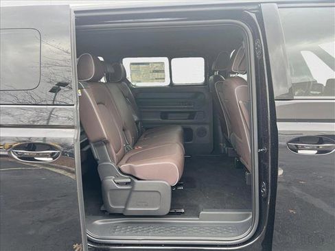 New 2025 Volkswagen ID. Buzz Pro S image 16