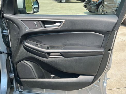 Used 2023 Ford Edge SEL AWD/4WD image 29