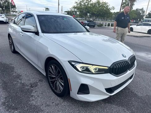 Used 2023 BMW 330i Sedan w/ Driving Assistance Package RWD image 3