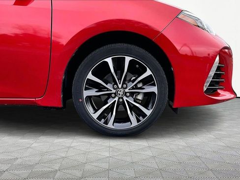 Used 2019 Toyota Corolla XSE image 32