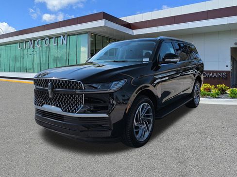 New 2026 Lincoln Navigator Premiere AWD/4WD image 8