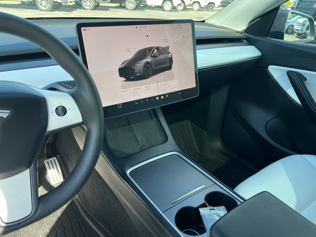 Used 2022 Tesla Model Y Performance AWD/4WD image 29
