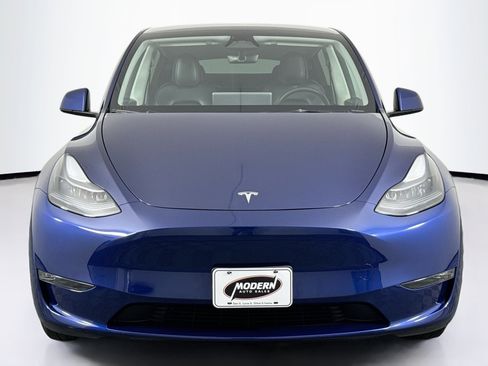 Used 2023 Tesla Model Y Long Range image 4