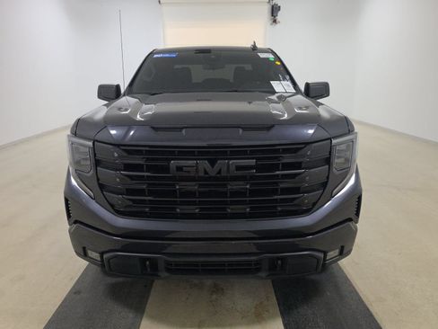 Used 2024 GMC Sierra 1500 Elevation RWD image 8