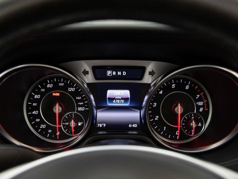 Used 2017 Mercedes-Benz SL 450 image 16