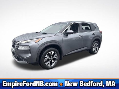 Used 2022 Nissan Rogue SV image 1