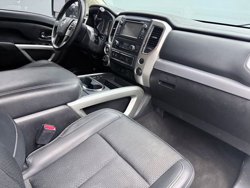 Used 2018 Nissan Titan PRO-4X w/ Pro-4x Utility Package image 11