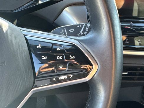 Certified 2021 Volkswagen ID.4 Pro image 18