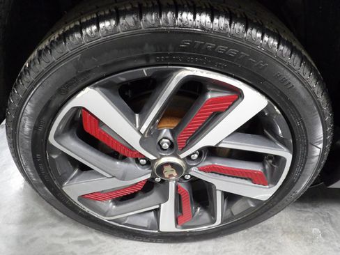 Used 2019 Hyundai Kona Ultimate AWD/4WD image 38