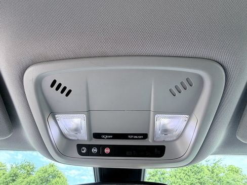 Used 2021 Chevrolet Malibu LS FWD image 15