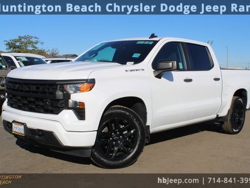 Used 2023 Chevrolet Silverado 1500 Custom w/ LPO, Dark Essentials Package image 9