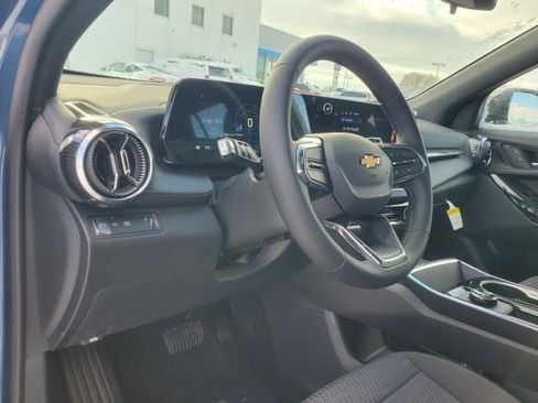 New 2026 Chevrolet Equinox LT image 13
