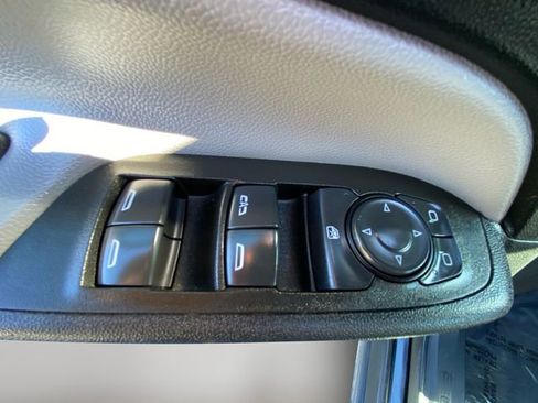 Used 2023 Chevrolet Equinox LT image 17