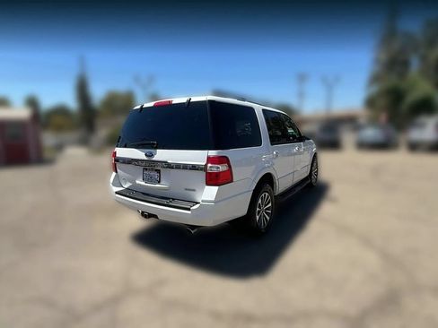 Used 2016 Ford Expedition XLT w/ Equipment Group 201A RWD image 6