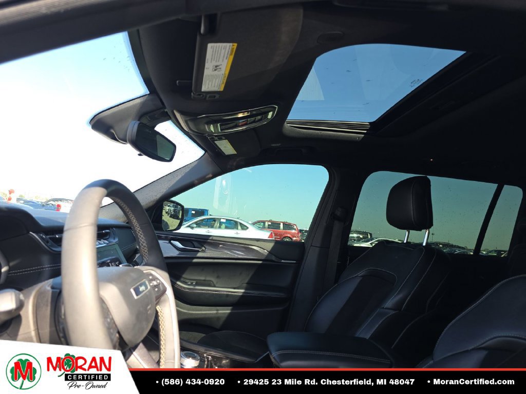 Used 2023 Jeep Grand Cherokee L Laredo AWD/4WD image 16