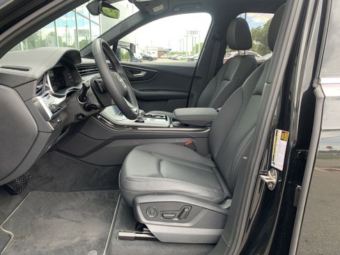 Used 2025 Audi Q7 3.0T Premium Plus w/ Premium Plus Package AWD/4WD image 5