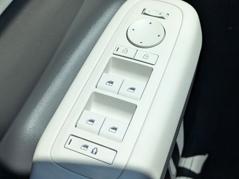 New 2026 Hyundai Santa Fe SE image 26