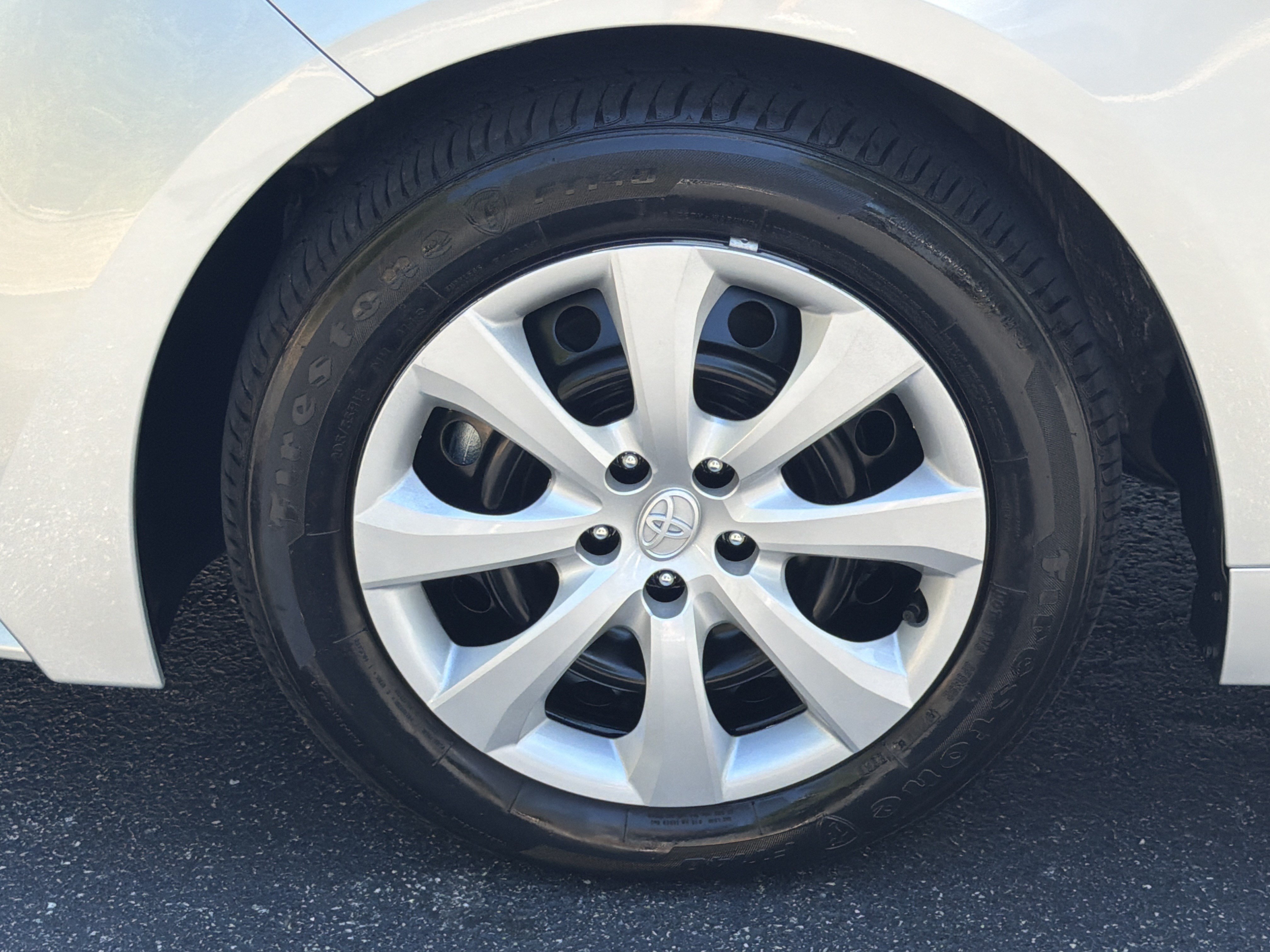 Used 2024 Toyota Corolla LE FWD image 16