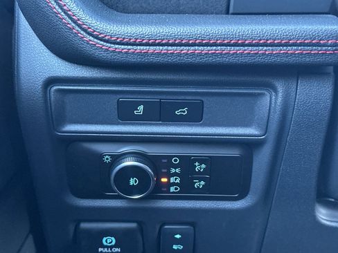 New 2024 Ford Expedition Limited image 32