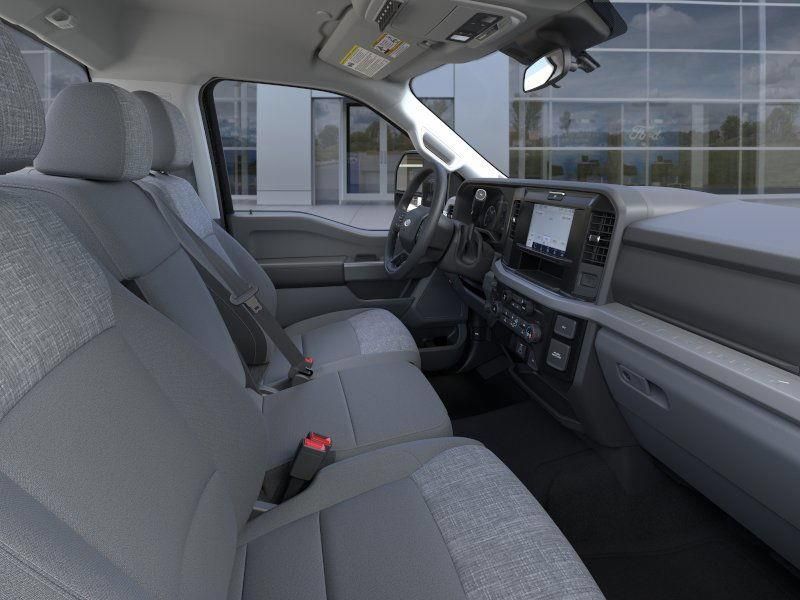 New 2025 Ford F550 Luxury RWD image 11