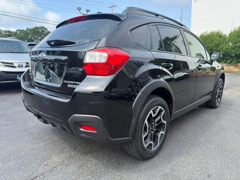 Used 2017 Subaru Crosstrek 2.0i Limited AWD/4WD image 7