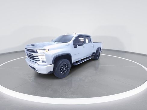 Used 2021 Chevrolet Silverado 2500 High Country AWD/4WD image 4