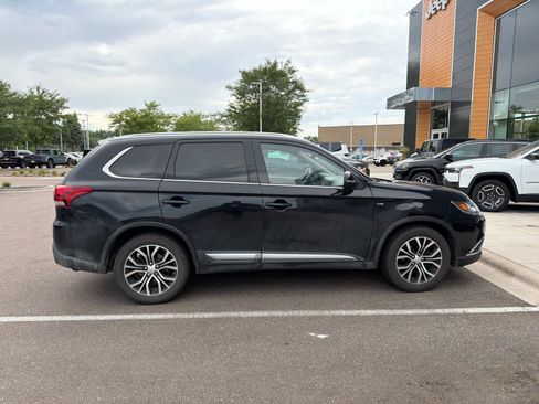 Used 2016 Mitsubishi Outlander GT AWD/4WD image 3