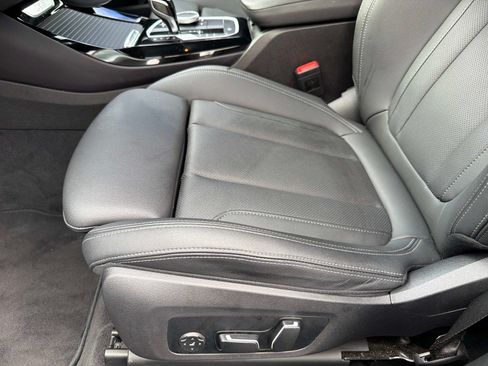 Used 2024 BMW X3 sDrive30i w/ Premium Package w/ZPA RWD image 39