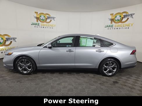 Used 2023 Honda Accord EX image 4