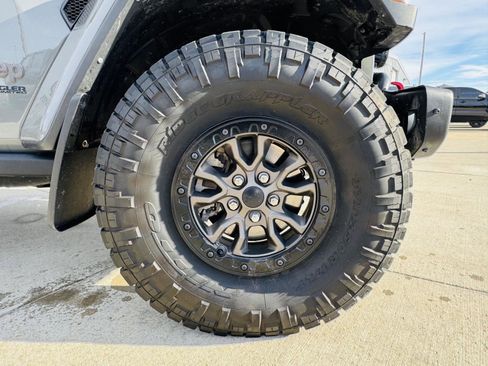 Used 2021 Jeep Wrangler Unlimited Rubicon w/ Trailer Tow Package image 39