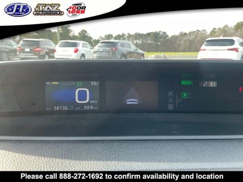 Used 2019 Toyota Prius L Eco image 17